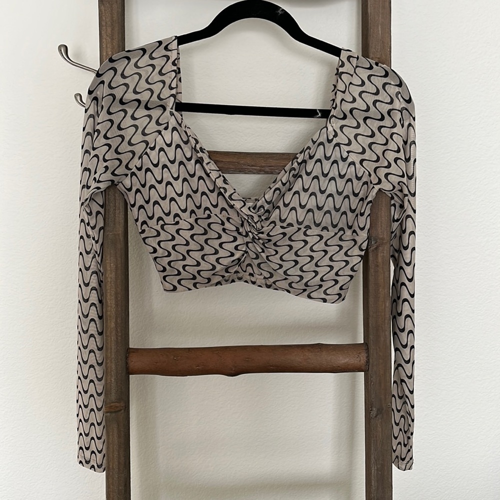 Long Sleeve Mesh Crop Top